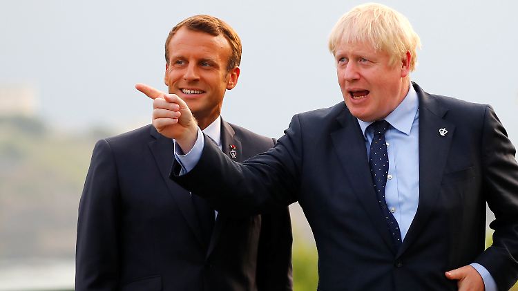 Weiß er wirklich, wo es langgeht? Der britische Premier Johnson im August mit Frankreichs Präsident Macron. 
