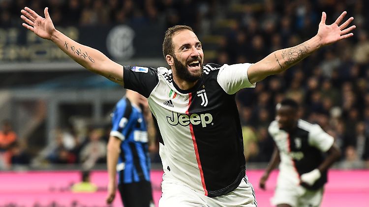 Kam, sah und traf: Gonzalo Higuain, Juventus Turin.
