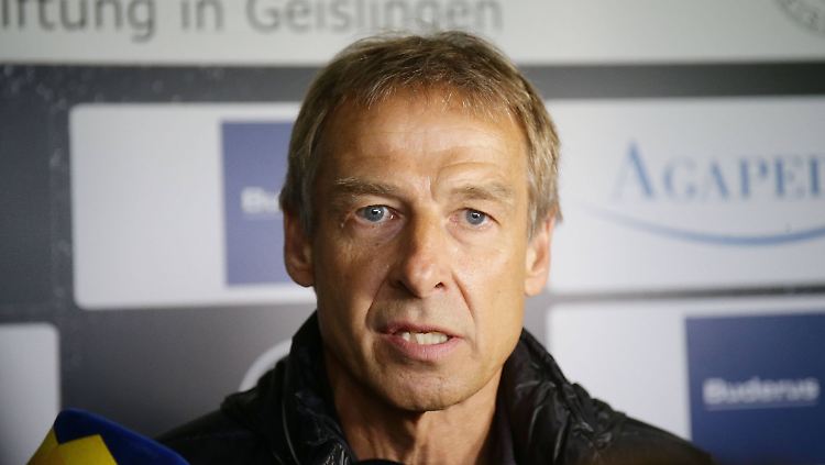 Jürgen Klinsmann macht sich keine Sorgen über das Gelingen der Wüsten-WM 2022 in Katar.
