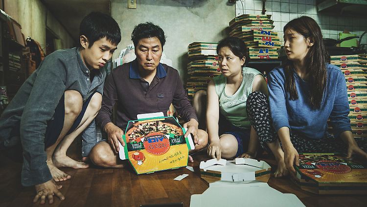 Die Familie Kim bekommt in "Parasite" ihre ganz große Chance.