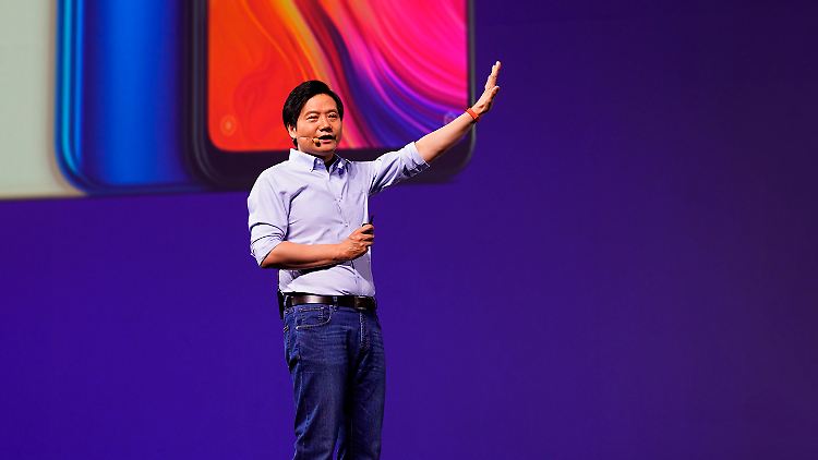 Multi-Milliardär Lei Jun (5) gründete Xiaomi im April 2010. Er ist außerdem Delegierter des Nationalen Volkskongresses.
