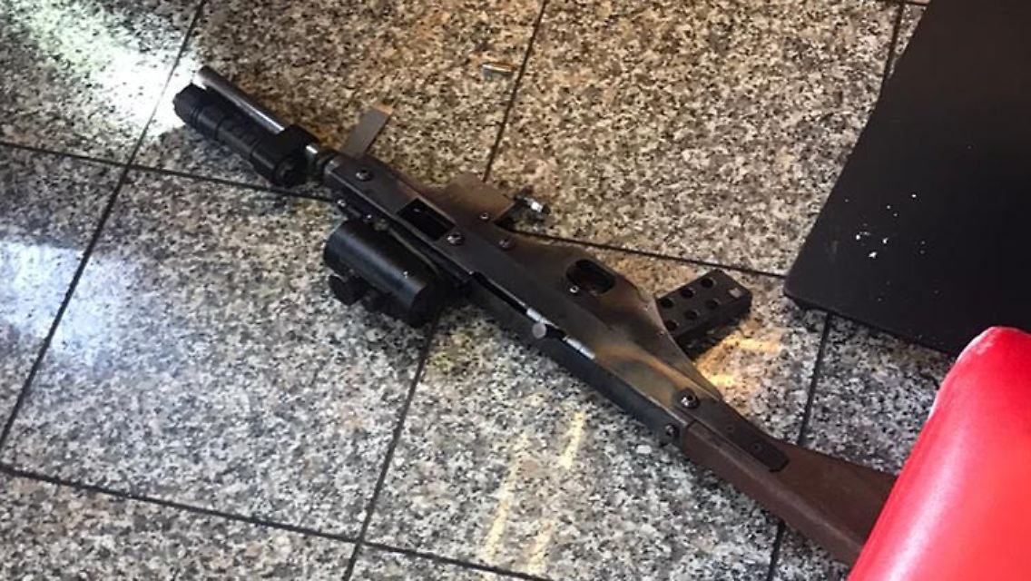 Zurückgelassene Schusswaffe in Halle.