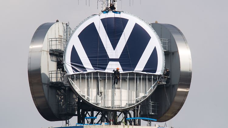 Der Handelskrieg zwischen den USA und China schwächt den Autoabsatz im Reich der Mitte, kein gutes Zeichen für Weltmarktführer VW.