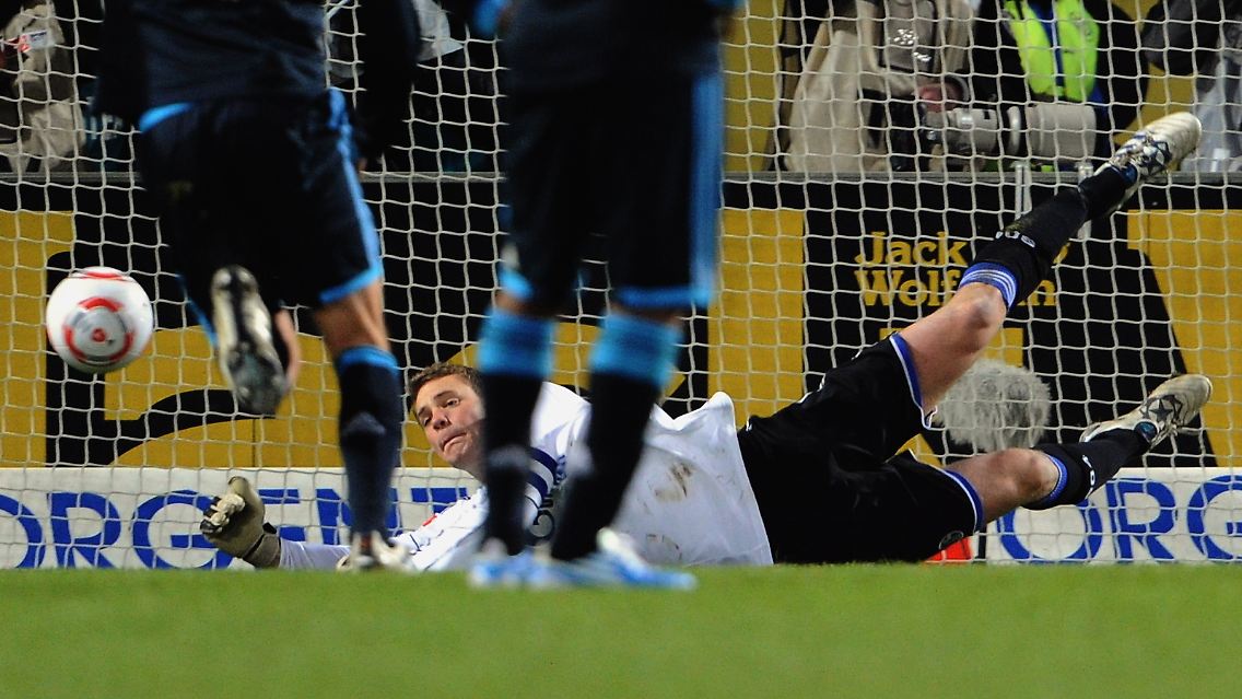 Schalker Held des Spiels: Manuel Neuer war wieder einmal unbezwingbar.