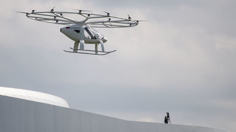 Porsches Nachbar Mercedes ist bereits an einem Flugtaxiprojekt namens Volocopter beteiligt.