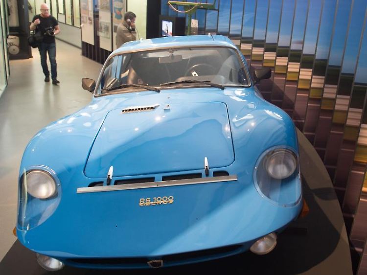 Ein Melkus RS 1000 im Verkehrsmuseum Dresden - ein DDR-Sportwagen auf der Basis des Wartburg 353.