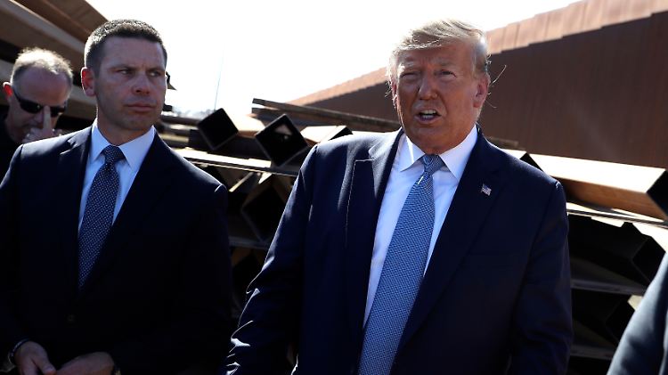 Will laut Trump lieber in die Privatwirtschaft: Kevin McAleenan (l.).