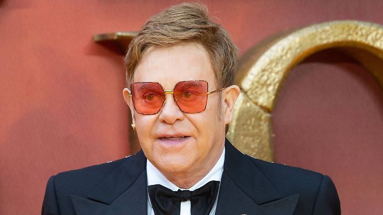Glaubt an Geister: Popstar Elton John.