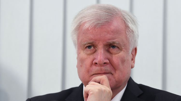 Horst Seehofer will die "Gamerszene" stärker in den Blick nehmen.