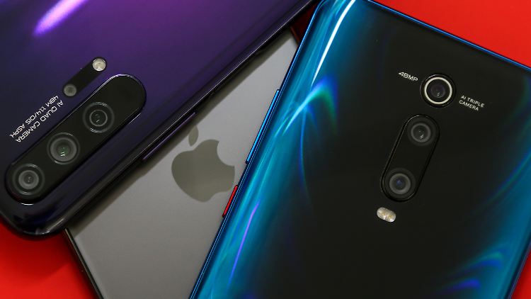 Ein gutes Oberklasse-Smartphone bekommt man schon für 500 Euro.