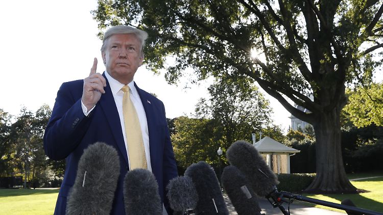 Trump will die Strafzölle auf Stahlimporte wieder auf 50 Prozent anheben.