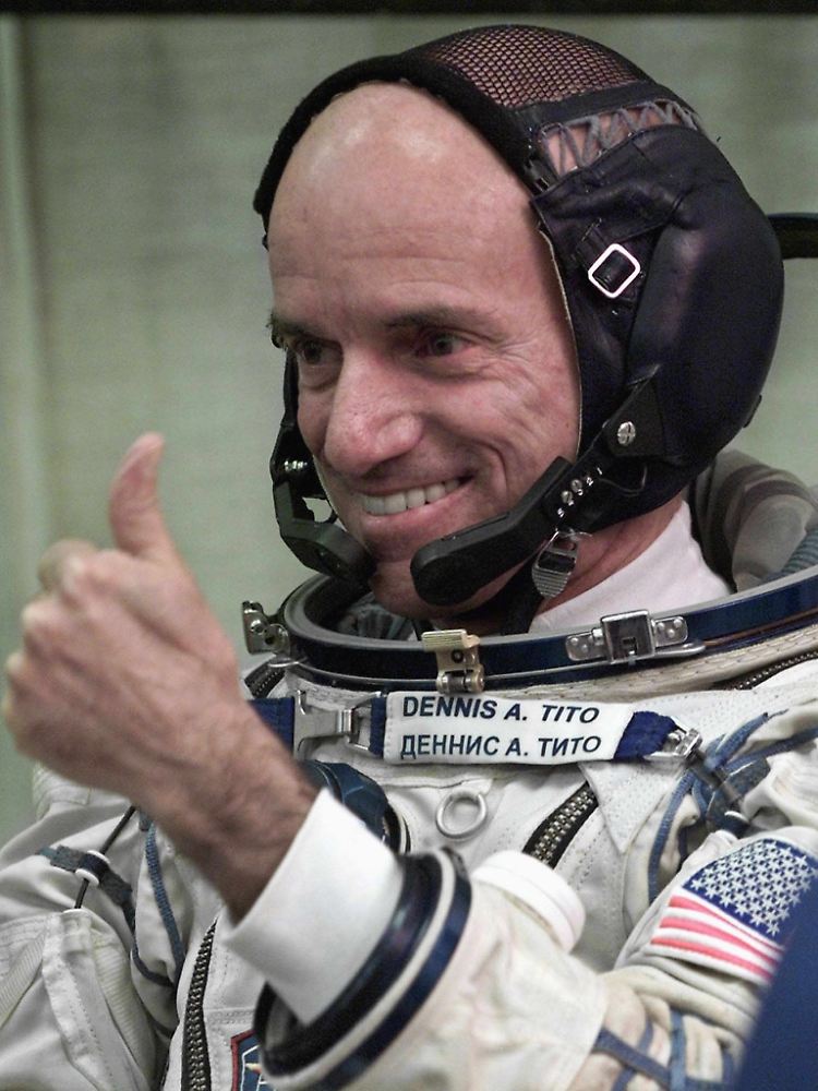 Der US-Milliardär Dennis Tito war 60 Jahre alt, als er als erster "Weltraumtourist" startete.