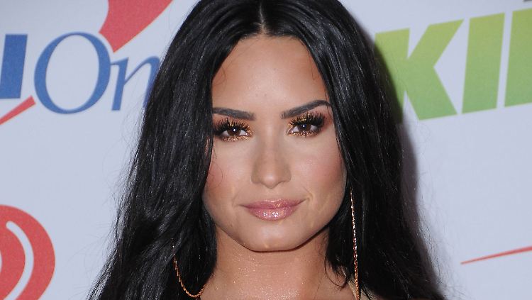 Demi Lovato weiß, was es heißt, gegen ein Suchtproblem zu kämpfen.