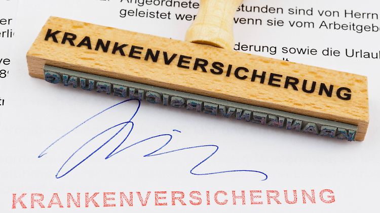 Eine private Krankenversicherung lohnt sich vor allem für Beamte.