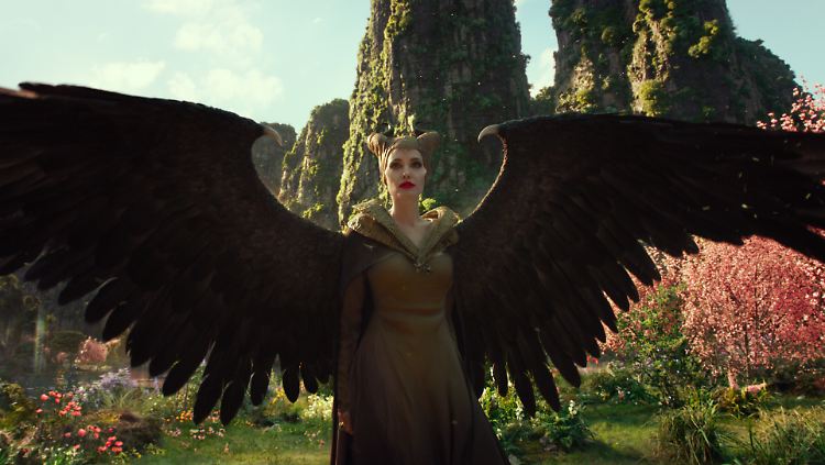 Angelina Jolie spielt in "Maleficent 2" wieder die düstere, doch nicht wirklich düstere Titelfigur.