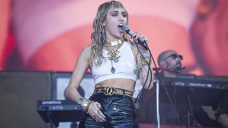 Ist erst seit wenigen Wochen in einer neuen Beziehung: Miley Cyrus.