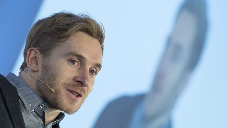 Samuel Koch ist mittlerweile 32 Jahre alt und als Schauspieler am Mannheimer Nationaltheater.