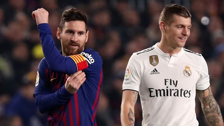 Weltstars auf dem Rasen: Barcelonas Messi und Reals Kroos.