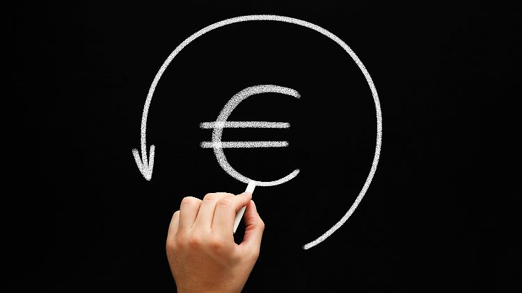 Viele Banken informieren ihre Kunden nicht, wie sie sich ihr Geld zurückholen können.