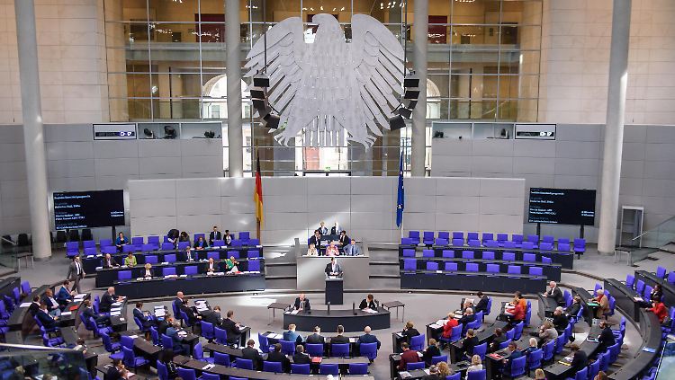 Allein die Linke muss 90.000 Euro Strafe zahlen.