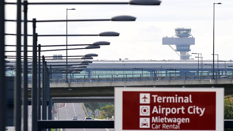 Die Inbetriebnahme des Großflughafens verzögert sich wegen Planungsfehlern und Technikproblemen seit Jahren.