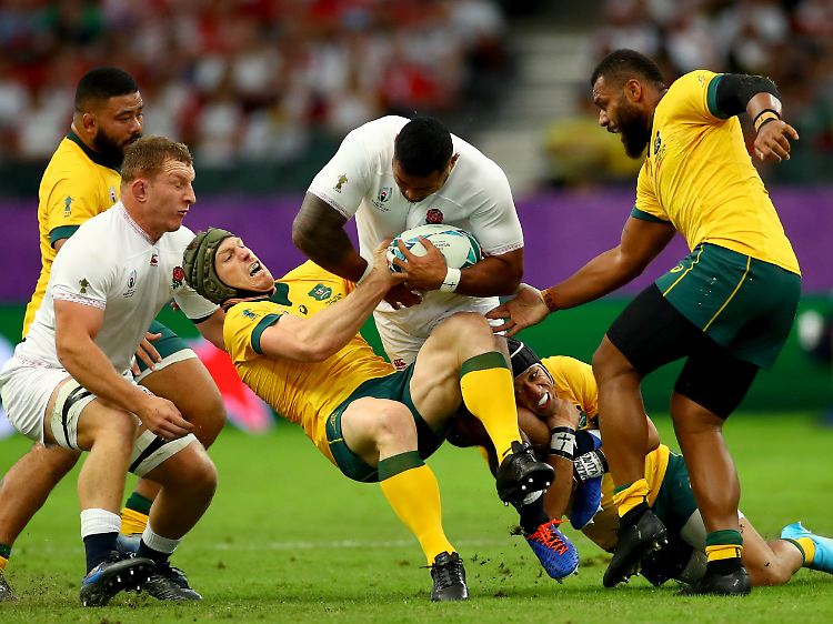 Einfach überrollt wurden die Australier von den englischen Rugby-Riesen.