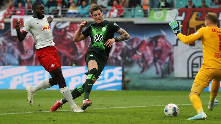 Wout Weghorst sicherte Wolfsburg einen Punkt - der VfL ist damit in dieser Saison weiter ungeschlagen.