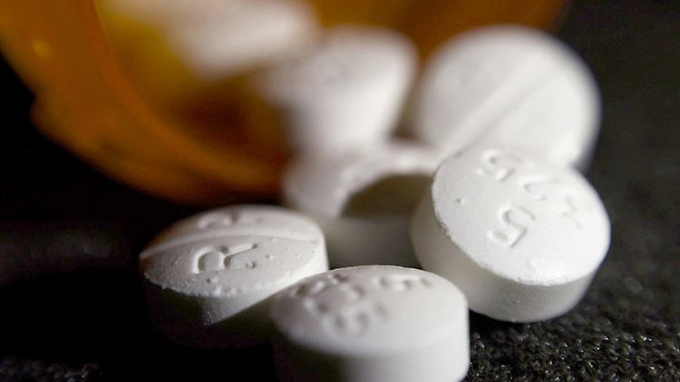 In den USA sind nach Behördenangaben zwischen 1999 und 2017 fast 400.000 Menschen an den Folgen von Opioid-Missbrauch gestorben.