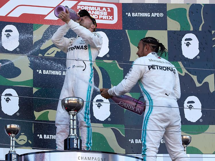 Einer von ihnen wird Weltmeister: Lewis Hamilton und Valtteri Bottas.
