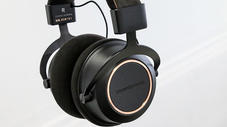 Der Beyerdynamic Amiron Wireless Copper klingt auch ohne Kupfer herausragend gut.