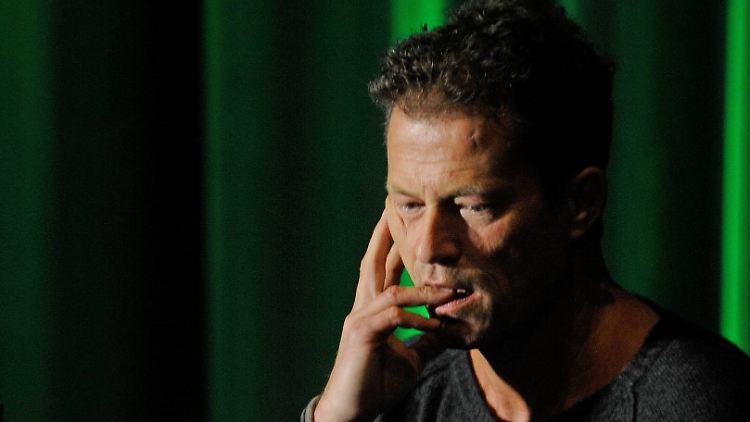 Ob er die Einladung wohl annimmt? Til Schweiger.