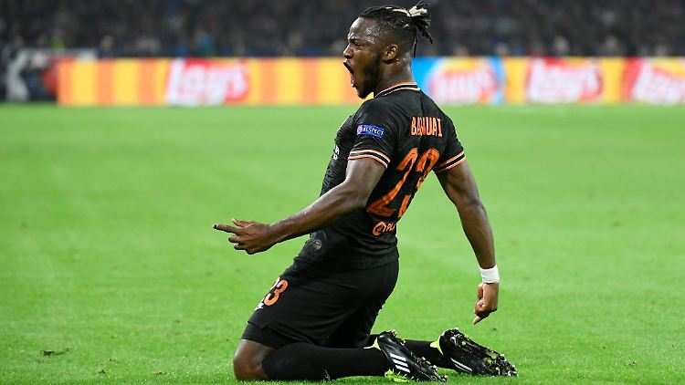 Michy Batshuayi hat den FC Chelsea gegen Ajax zum Auswärtssieg gewuchtet.