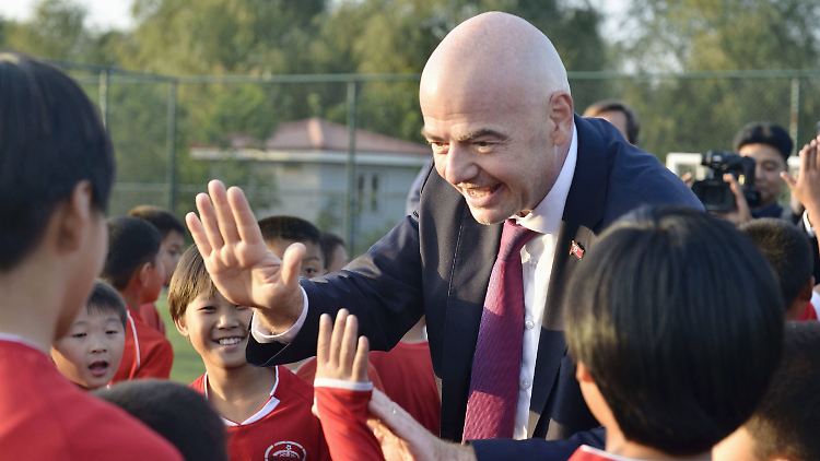 Fifa-Präsident Gianni Infantino machte sich viele neue Freunde in China.
