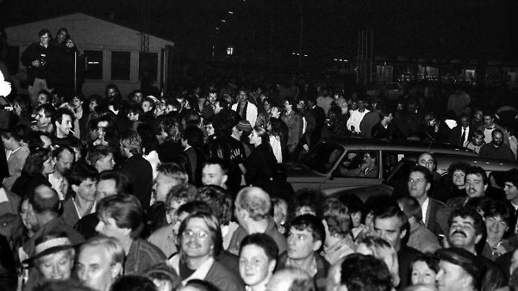 "Ordnung und Sicherheit" nach DDR-Maßstäben waren in der Nacht des 9. November 1989 einfach nicht mehr zu gewährleisten.