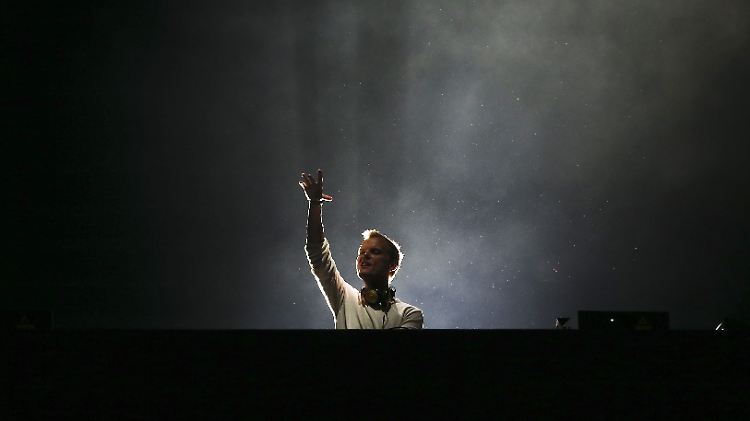 Die Single "You wake me up" machte Avicii weltbekannt.