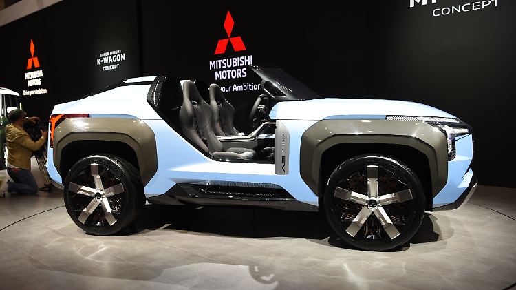 Das Mitsubishi MI-Tech Concept hat dann doch den SUV-GEdanken aufgegriffen und er wurde hier recht martialisch interpretiert.
