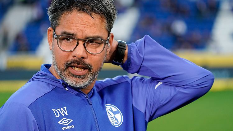 Schalkes Trainer Wagner hat vor dem Spiel gegen Dortmund ein Problem im Nacken.