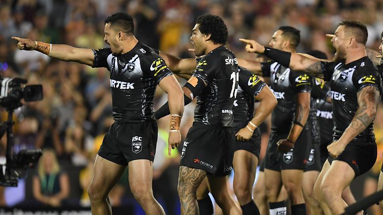 "Allerdings ist Rugby in Neuseeland immer noch ein ziemlicher Macho-Sport." Das glauben wir gerne.