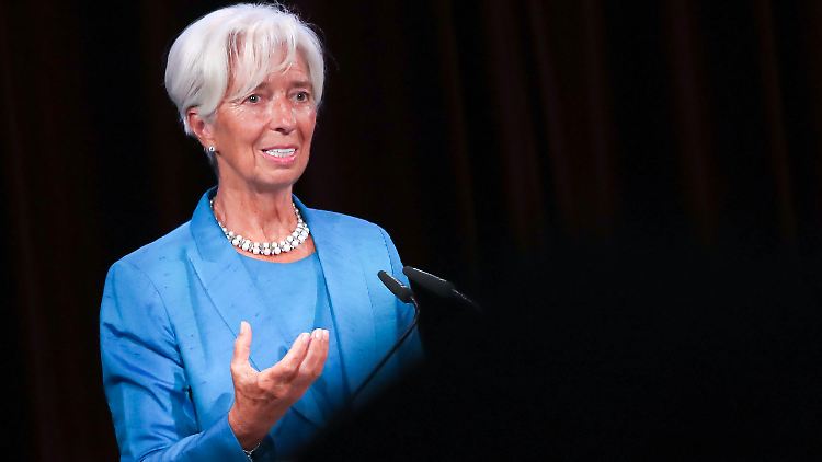 "Wir sollten uns jetzt darauf konzentrieren, wie wir künftig wieder eine gemeinsame Linie finden können", sagte Lagarde.
