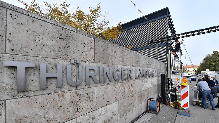 Knifflige Koalitionsfrage: Für eine tragfähige Mehrheit braucht es mindestens 45 Sitze - oder ungewöhliche Lösungen.
