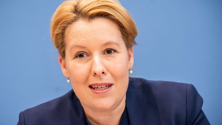 Kann Ministerin bleiben: Franziska Giffey.