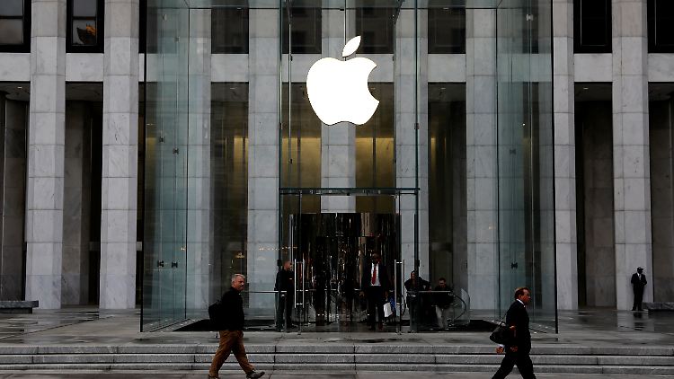 Apple präsentiert trotz rückläufiger iPhone-Verkäufe ein Umsatzwachstum.