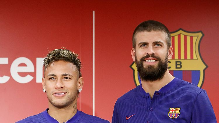 Neymar wechselte 2013 für weniger Geld als erwartet zum FC Barcelona.