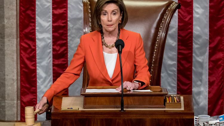 Nancy Pelosi nannte das Votum der Kongresskammer einen nächsten Schritt. 