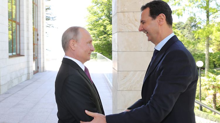 Sie sind zwar nicht Verbündete auf Augenhöhe, aber Syriens Diktator Assad ist sehr zufrieden mit der Nordsyrien-Politik des russischen Präsidenten Putin.