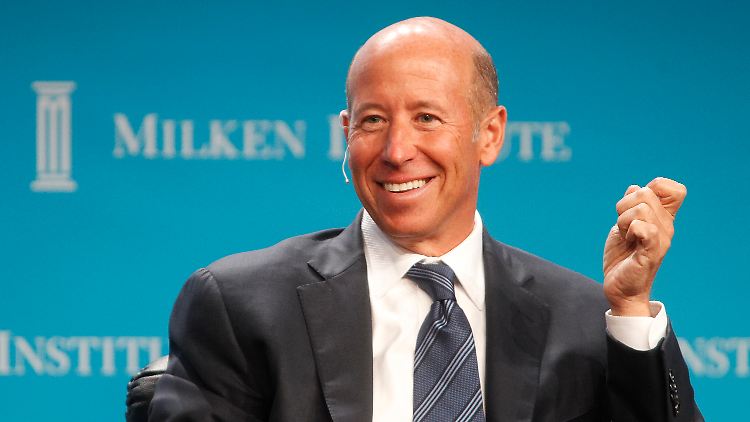 Barry Sternlicht hat unter anderem die Starwood Hotels & Resorts, die Hotelkette W, die St. Regis Hotels und die Kette "1 Hotel" aufgebaut.