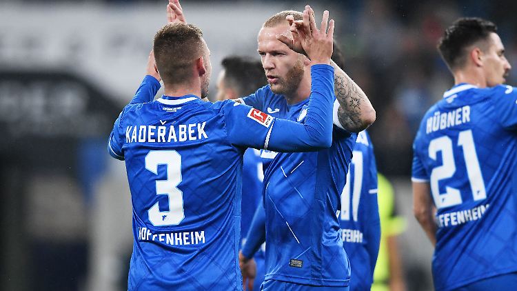 Locker und souverän gewinnt Hoffenheim gegen Paderborn.