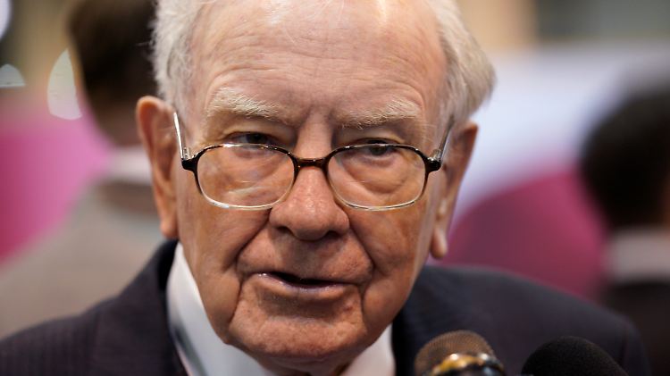Warren Buffett: Eines seiner berühmtesten Bonmots lautet "Sei ängstlich, wenn andere gierig sind. Sei gierig, wenn andere ängstlich sind".