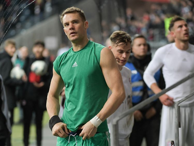 "Kein riesieges Wunder": Kapitän Manuel Neuer fand deutliche Worte nach der denkwürdigen Bayern-Klatsche.
