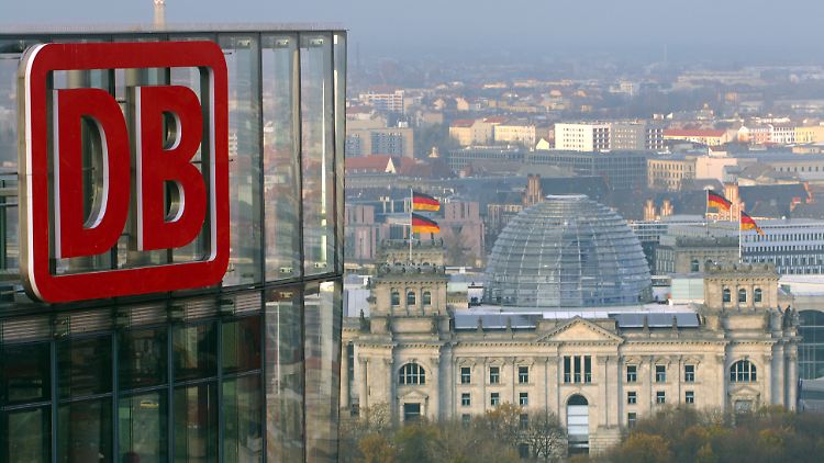 Die Deutsche Bahn ist ein Staatskonzern.